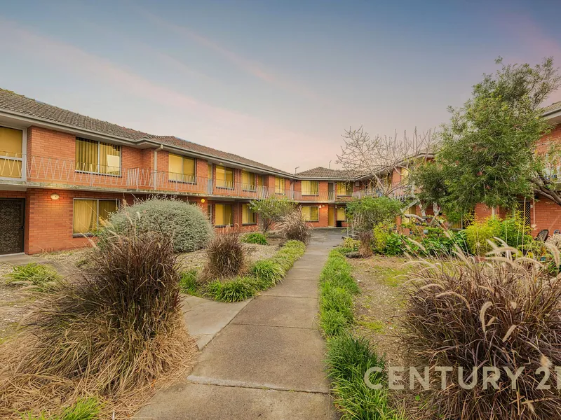 GREAT LOCATION, SPACIOUS & MODERN!