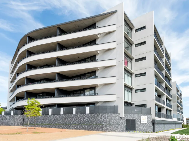 Top floor, one bedroom apartment!