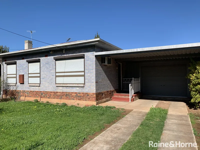 Freshly painted 2 bedroom Unfurnished home