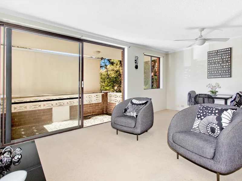 RELAXED EASY CARE APARTMENT