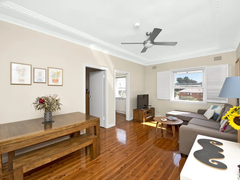 Unfurnished one bedroom apartment in convenient location