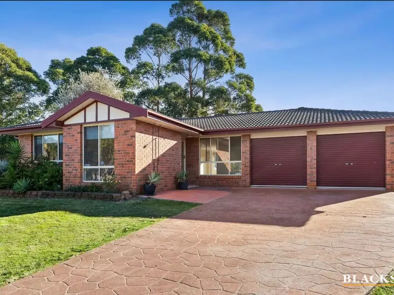 Broulee Furnished beauty!