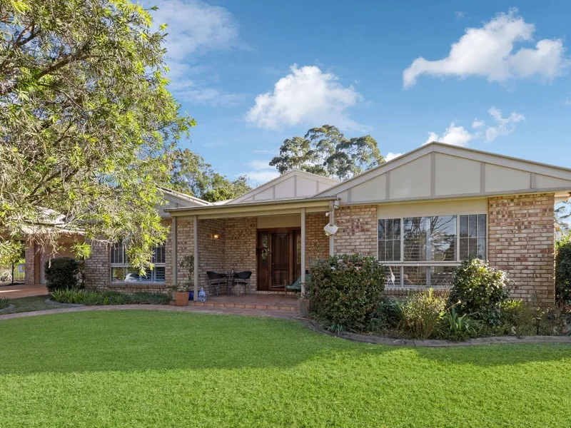 Experience serene hinterland living with a perfect tree change opportunity