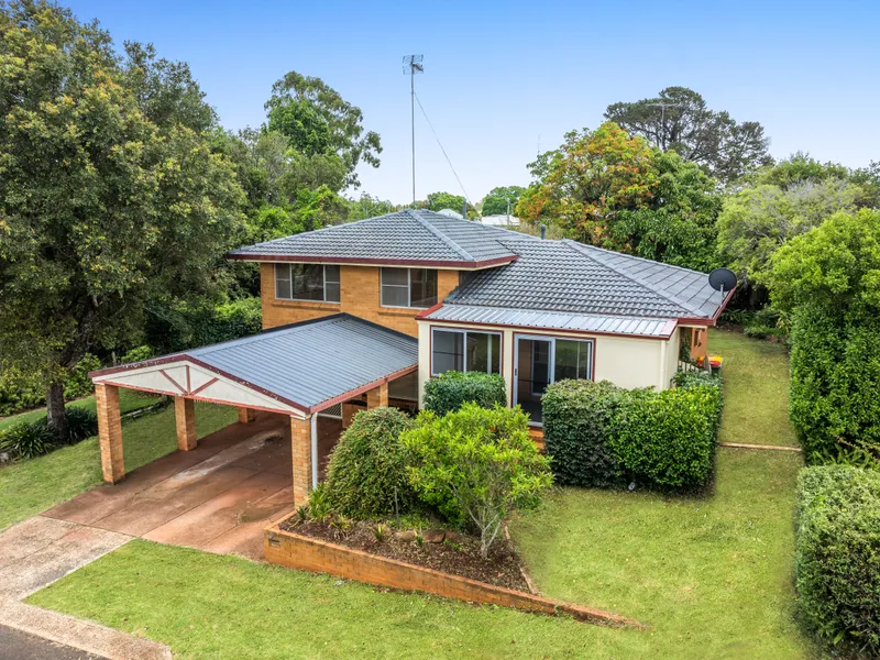 Fantastic Location - Family Home - Plenty of Potential