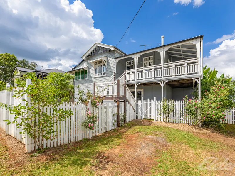 Queenslander Meets Hampton Style on 809M2