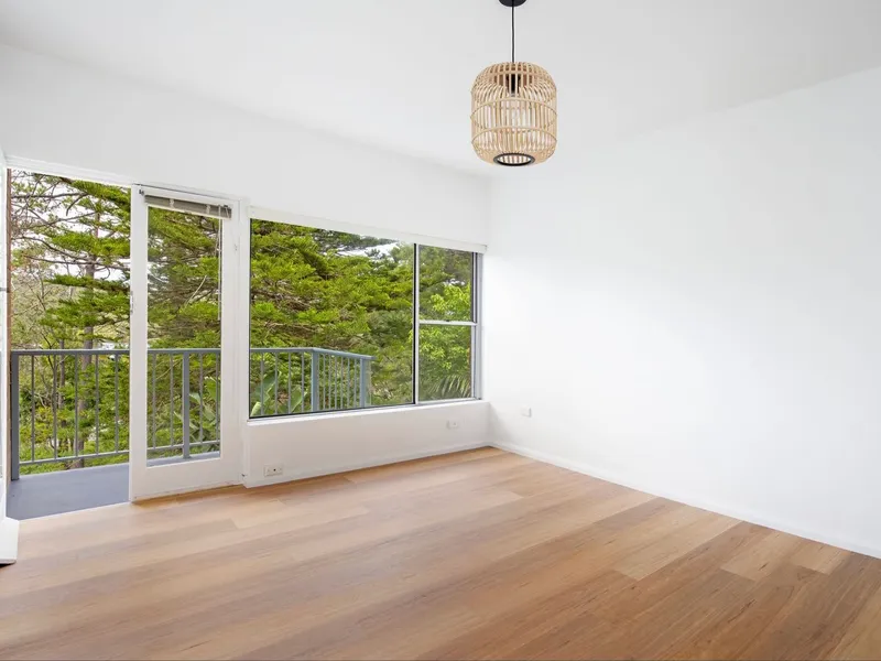 BRIGHT AND AIRY ONE BEDROOM UNIT