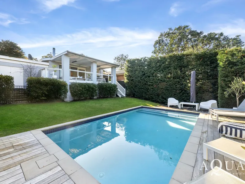 ~ MODERN 3 BEDROOM FAMILY HOME WITH PRIVATE GARDENS & POOL… TOORAK COLLEGE & BEACH WITHIN ARMS REACH ~