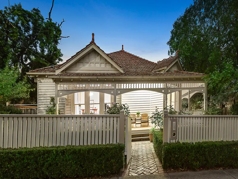 Pretty Edwardian In Lifestyle Location