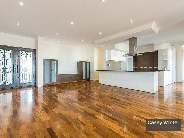 Please enter through Jamaica Lane for viewings - Executive Luxury Apartment
