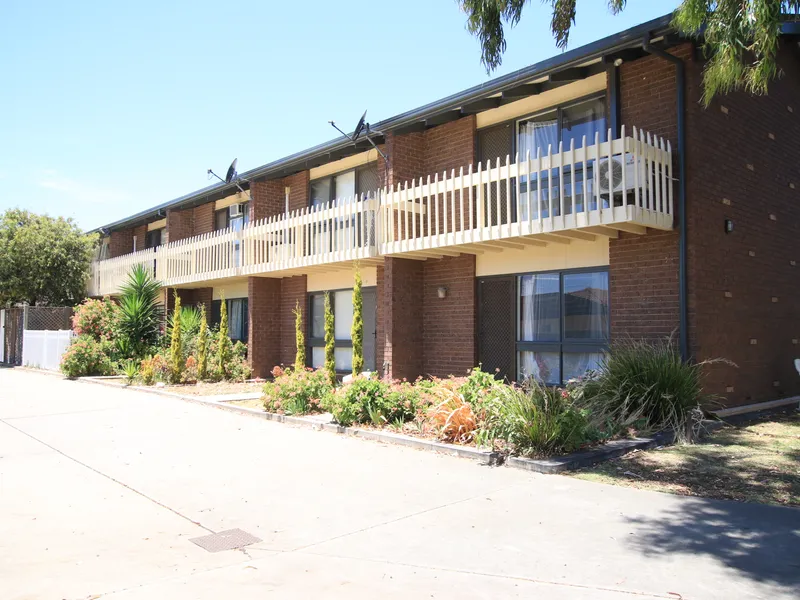 Close to Westfield Marion, Flinders University and the Beach