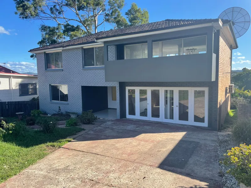 Fully renovated 5 bedroom + 2 room home office