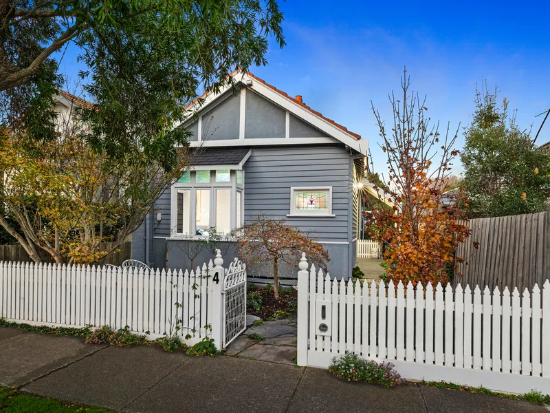 Beautiful Period Home , high on Hampton Hill.
