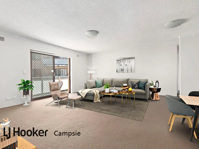 REAR OF COMPLEX OVERLOOKING PARK - 123 SQM HUGE QUIET UNIT PACKED WITH POTENTIAL - PRIME LOCATION 