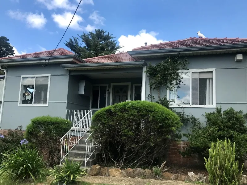 Neat and Tidy Three Bedroom Home In Ideal Location!