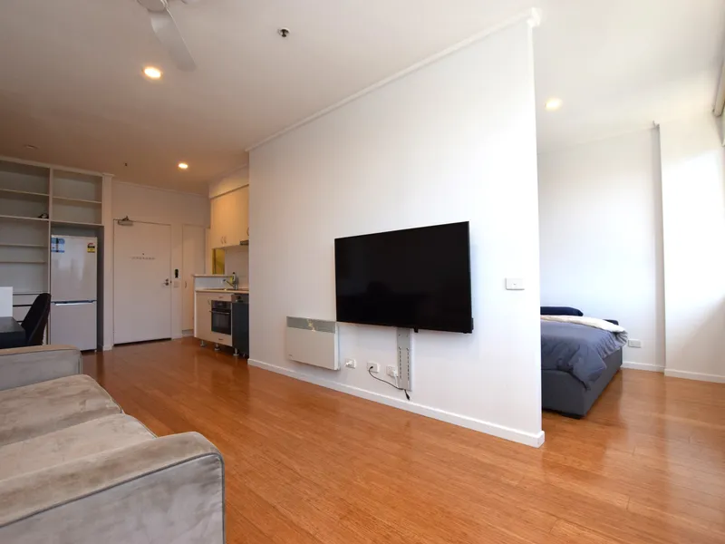 Modern Living & Convenience in the Heart of Carlton! *Fully Furnished*
