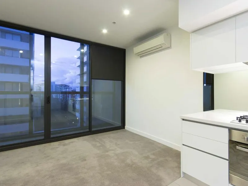 2 Bedroom Apartment at VOGUE South Yarra with great Balcony Space!