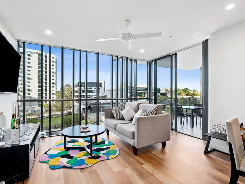 Modern Apartment In The Heart Of Milton