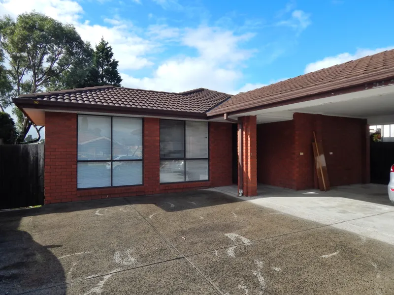 Quiet & Family Friendly in Convenient Location!