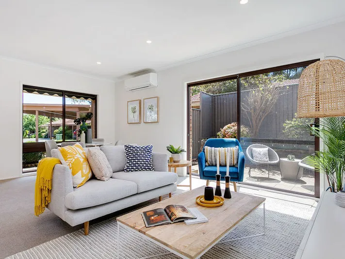 Light & bright in a great location