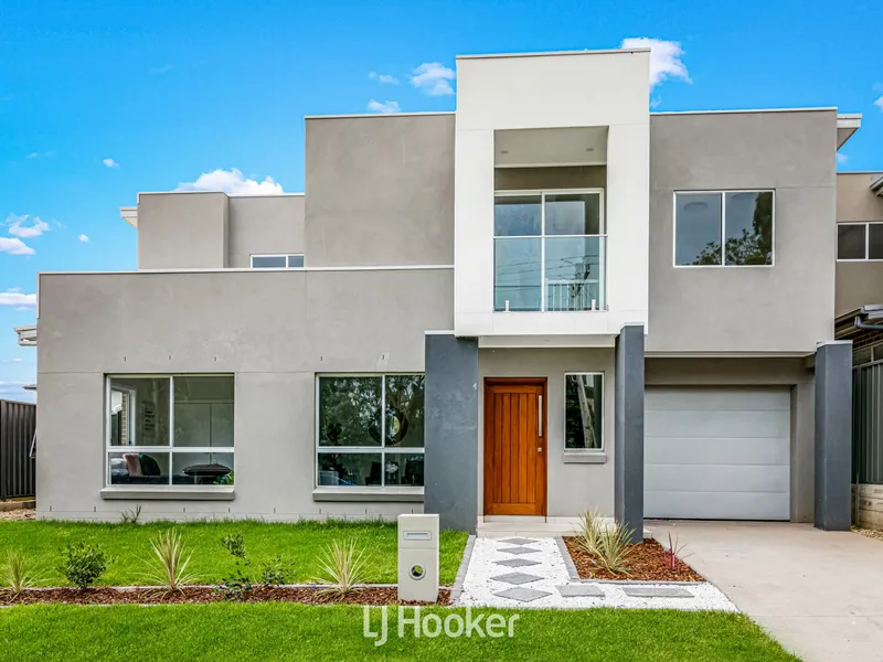 Stunning Brand New Home