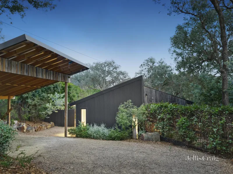 Architectural finesse in private Warrandyte sanctuary