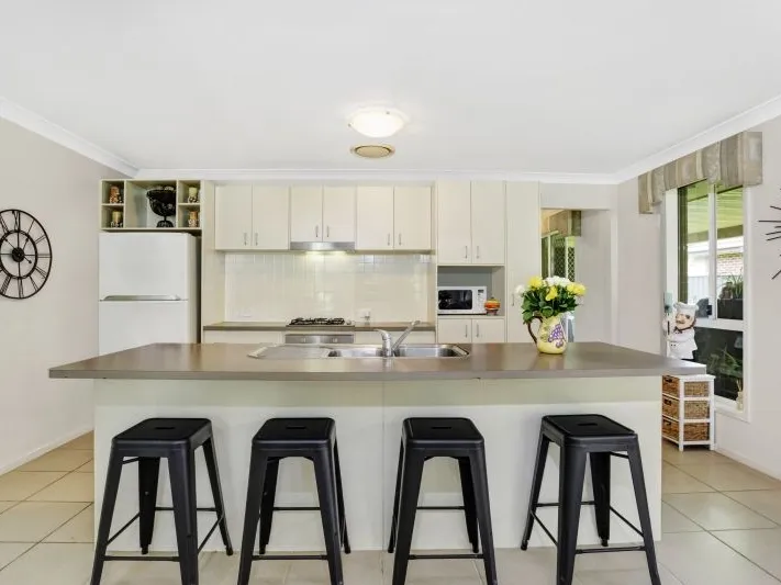 FANTASTIC FAMILY HOME!