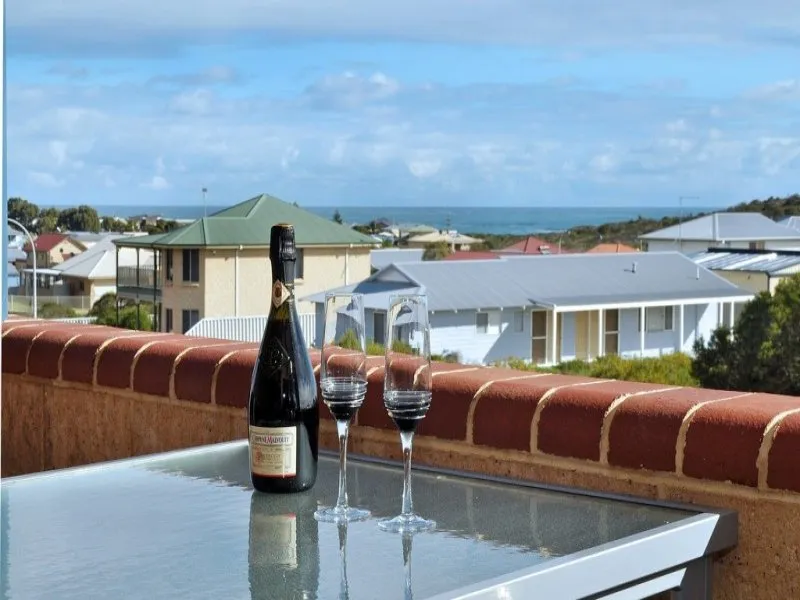 THE COMPLETE PACKAGE !!! LUXURY WITH VIEWS