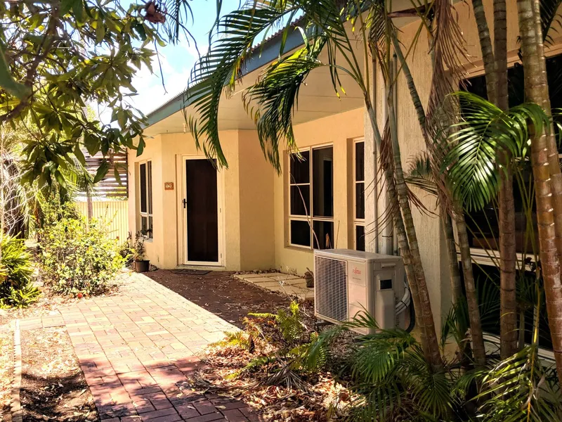 Under Offer- Spacious fully furnished family home with granny flat - near hospital and university