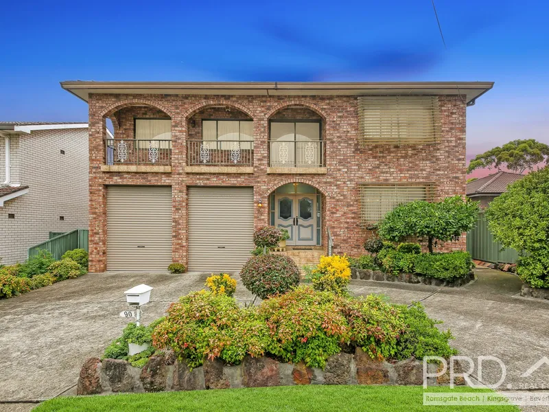 FIRST TIME OFFERED TO MARKET - HUGE MASTERBUILT FULL BRICK TWO-STOREY FAMILY HOME!