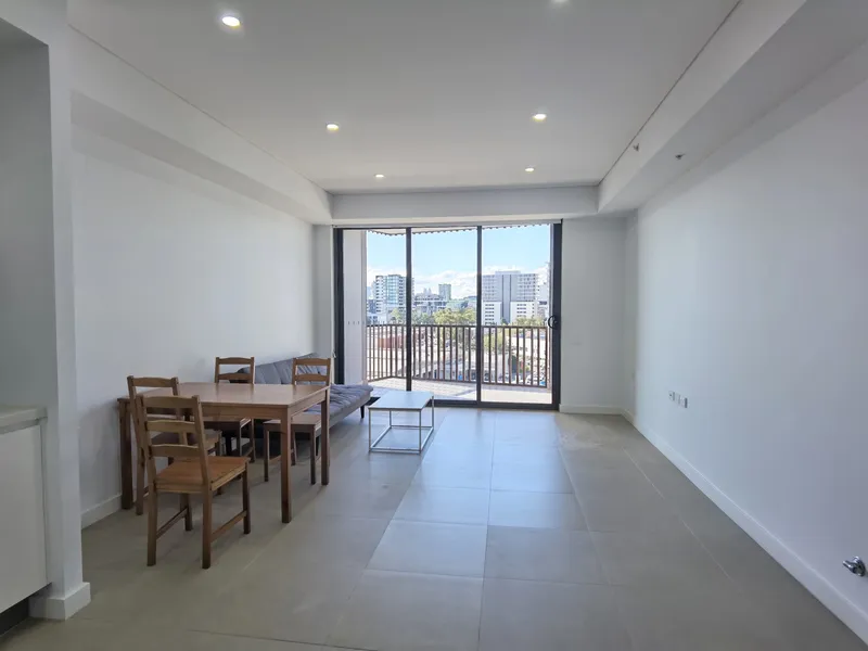 Modern lifestyle two-bedroom apartment at prime location