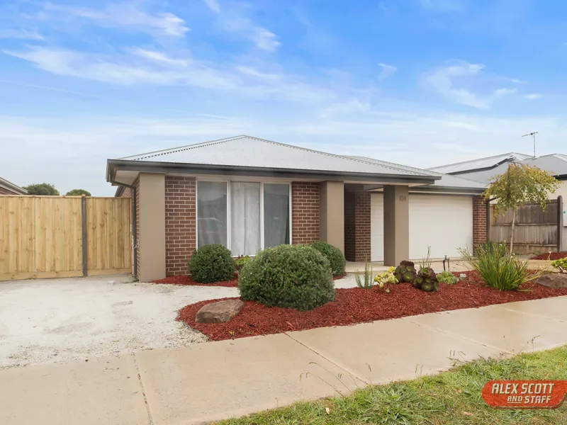 YOUR NEW DREAM HOME – LARGE 4 BEDROOM HOME