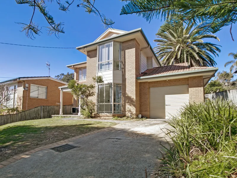 Three bedroom house at a great location!