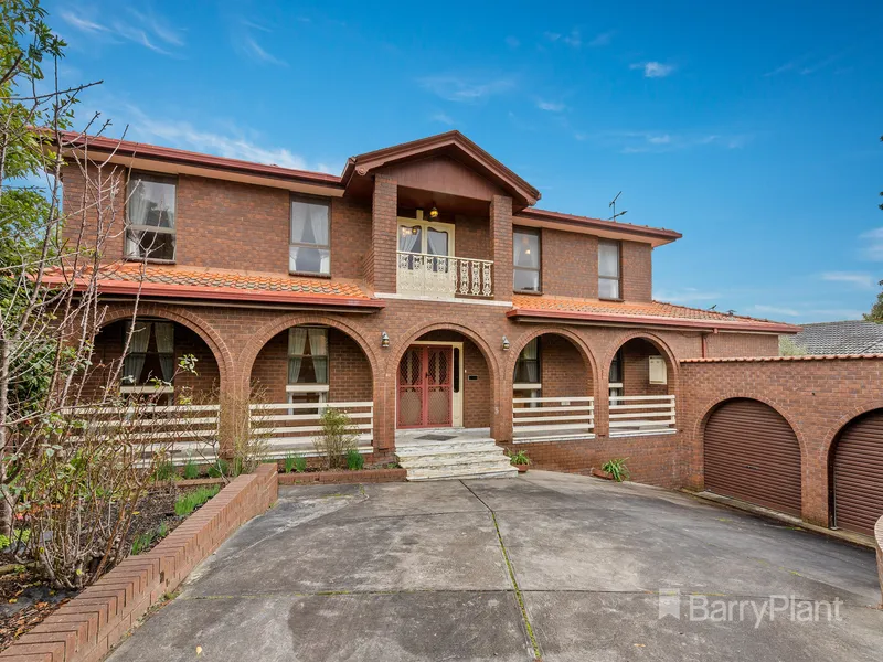 Spacious family living near Ruffey Lake Park and Westfield Doncaster