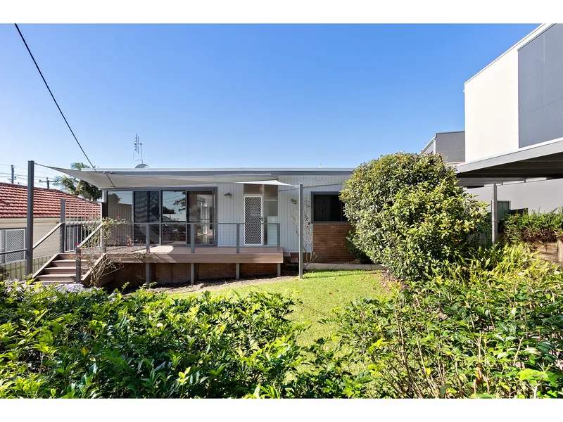 GREAT AIR-CONDITONED FAMILY HOME IN BRILLIANT LOCATION