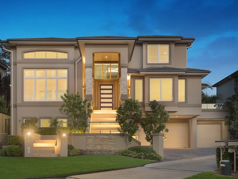 Grand family estate in prestigious parkside address