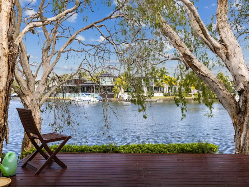 Charming Waterfront Townhouse