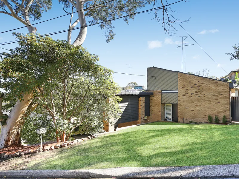 Entertaining Family Haven in walk to it all location