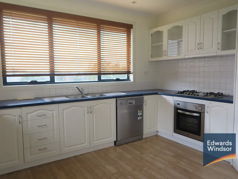 Beautiful views & family living