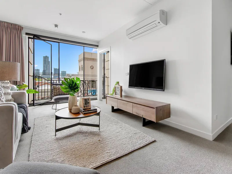 When Location means everything “GRAND PRAHRAN CENTRAL”