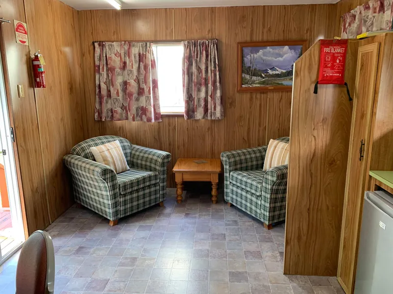 Cabin 10 (Fully Furnished, Incl Water & Wifi)