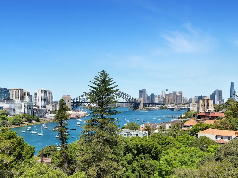 Incredible Apartment Overlooking Lavender Bay and Across The Iconic Sydney Harbour.