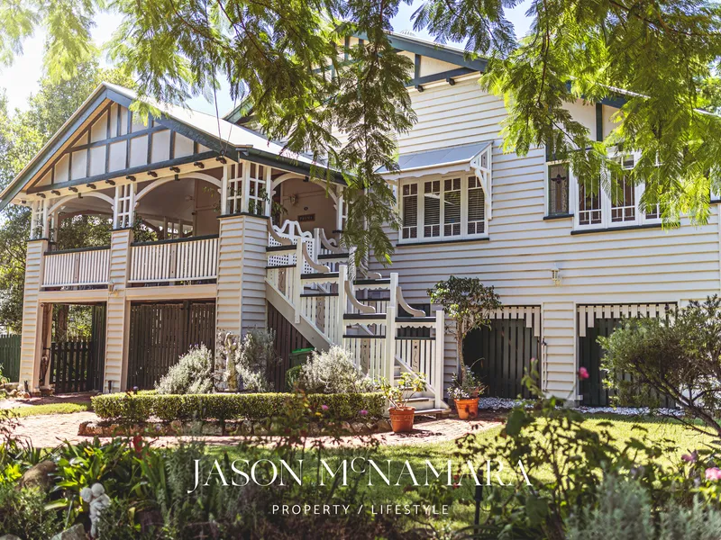 RARE 1930'S BUNGALOW