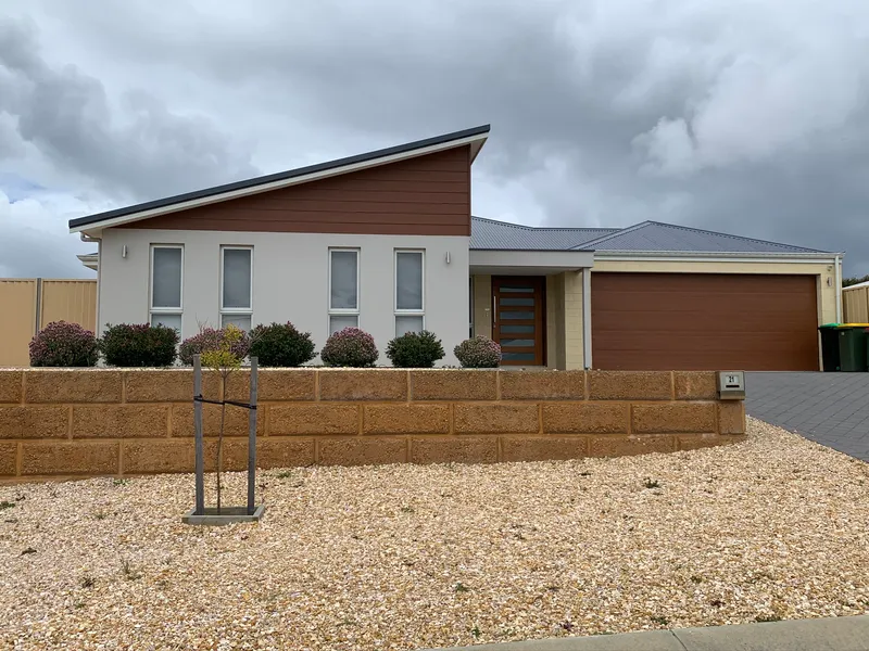 Large Family Home in Quiet Location