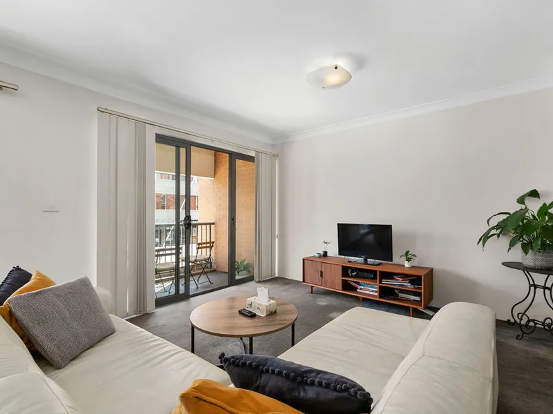 SUN FILLED TWO BEDROOM APARTMENT IN GREAT LOCATION