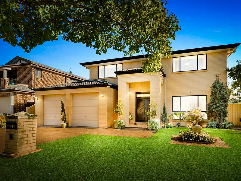 Large family home on corner block!