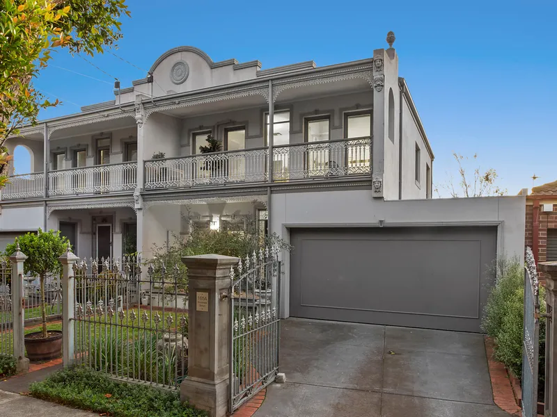 PERIOD INSPIRATION, CONTEMPORARY STYLE