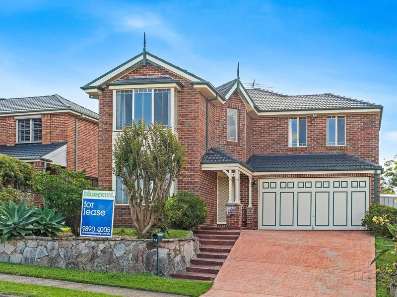 ELEVATED, PEACEFUL | CLOSE TO TRANSPORT, SCHOOLS & SHOPS!