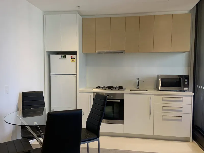 Furnished Stylish One-Bedroom Apartment at Prima Pearl Tower