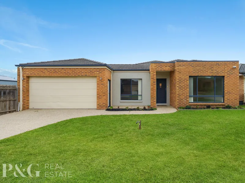 Enough Room For The Whole Family, Three Living Rooms & Huge Backyard!