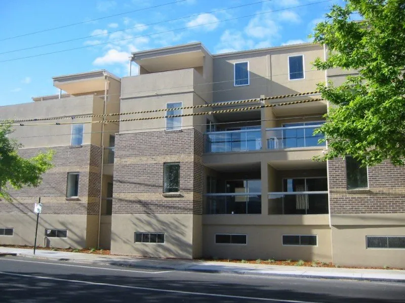 MODERN APARTMENT LIVING IN THE HEART OF OAKLEIGH